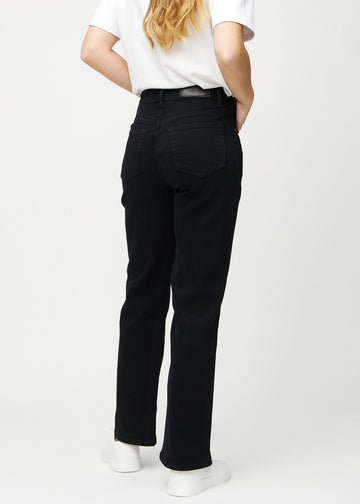 Schwarze loose jeans von hinten gesehen, sodass man das ganze Produkt sehen kann.